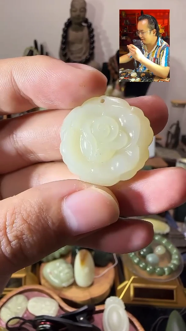 和田玉未镶嵌颈饰1