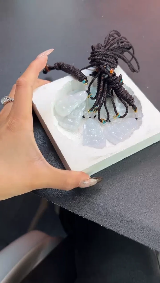 颈饰未镶嵌翡翠观音W356-25082207A多样性发一