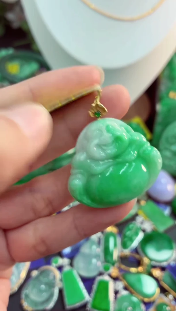 吊坠(不含链)18K金镶嵌翡翠天然缅甸翡翠A货