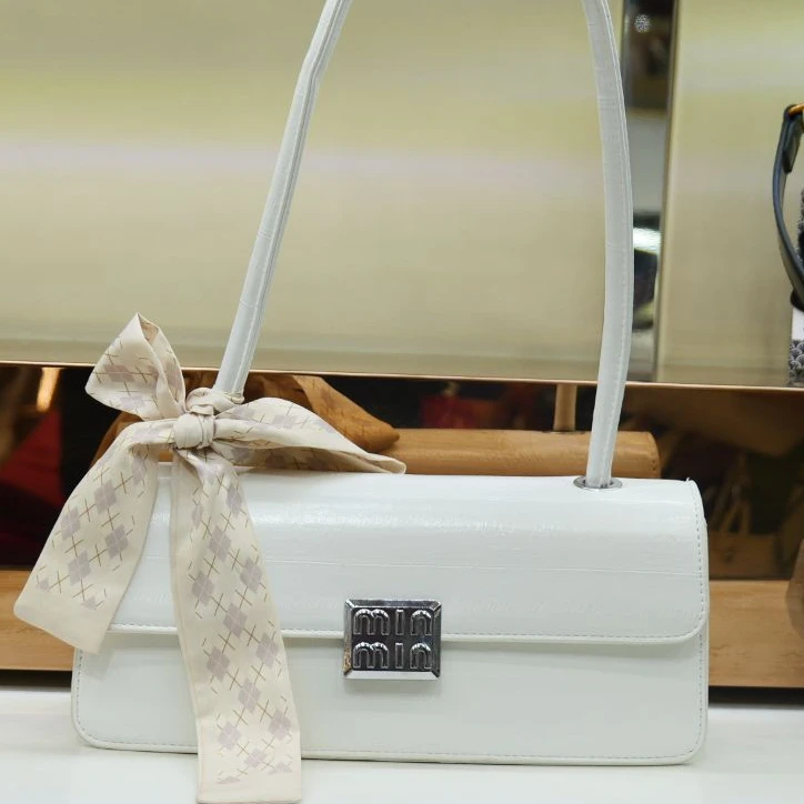 2025最新款女包 轻奢斜挎包 妇女节礼物百搭时尚爆款女宝宝