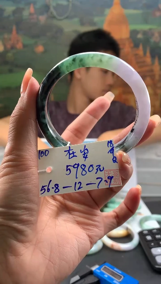 未镶嵌手镯翡翠在****妹翡翠手镯 下单联系小耳机#100