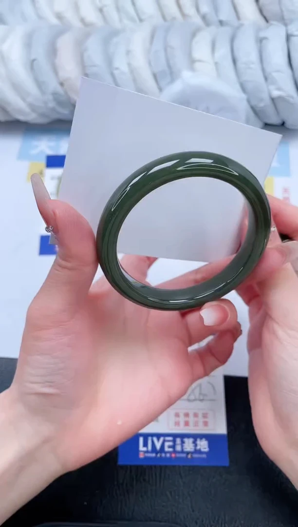 【闪购商品】和田玉手镯未镶嵌T252-56.7