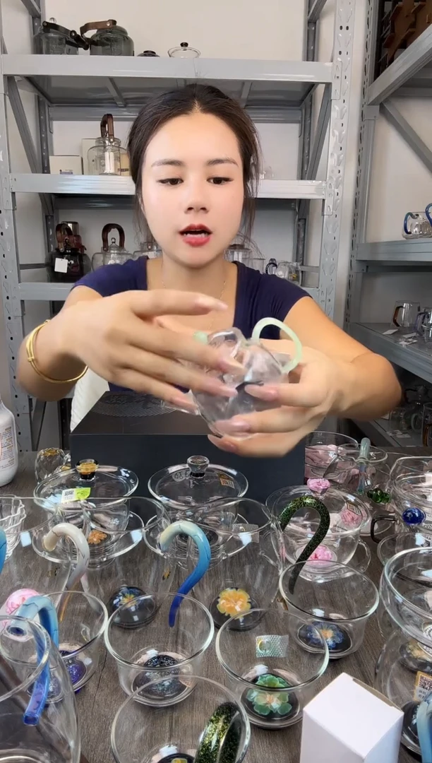 水晶玻璃无盖款禾器 言卿壶 浅玉色