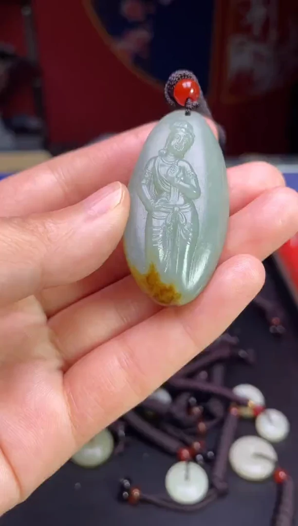 颈饰未镶嵌和田玉1