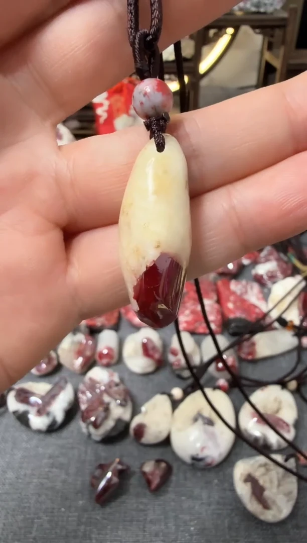 【闪购商品】天然辰砂大晶砂随行吊坠1