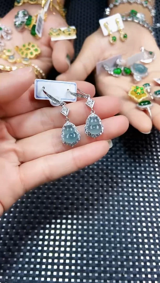 【闪购商品】翡翠耳饰未镶嵌11111111