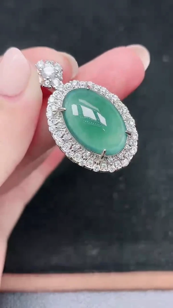 颈饰未镶嵌翡翠天然A货翡翠