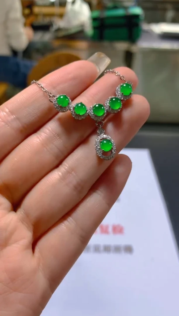 颈饰未镶嵌翡翠多样性发一