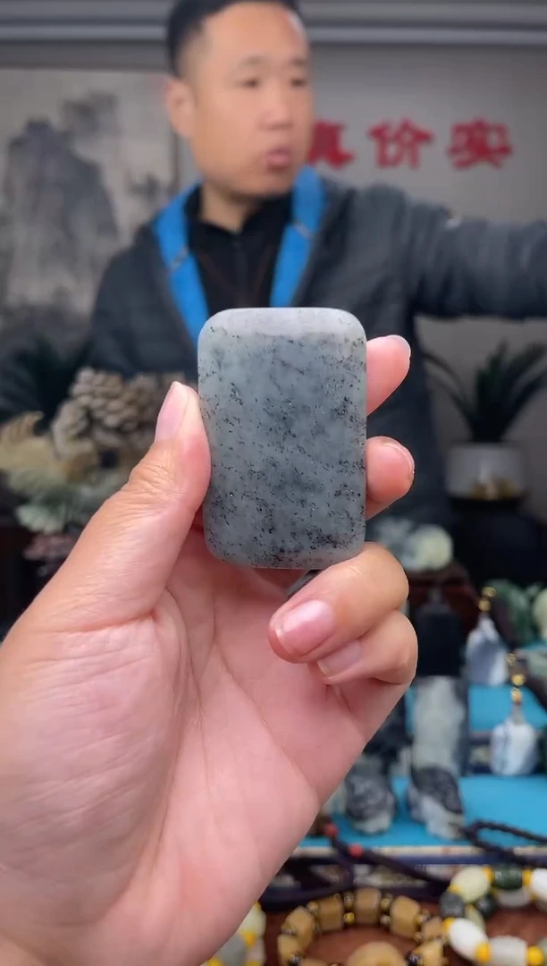 未镶嵌和田玉挂件1