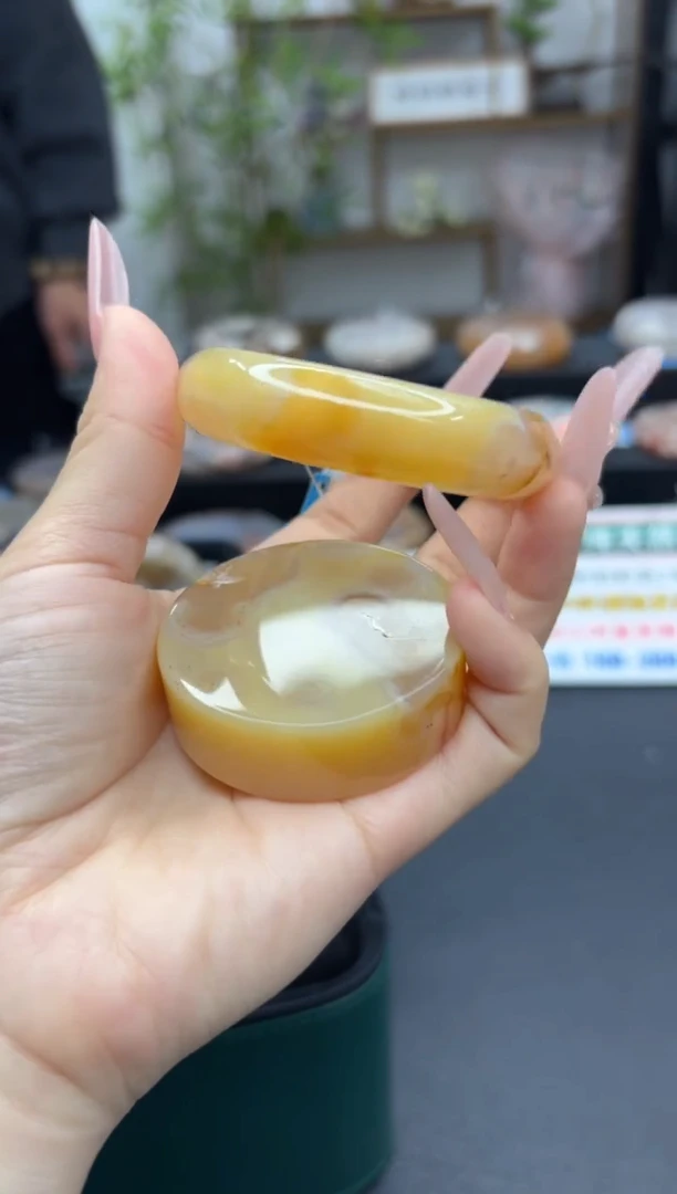 【闪购商品】石英质玉手镯未镶嵌A166(53圈赠送镯心)