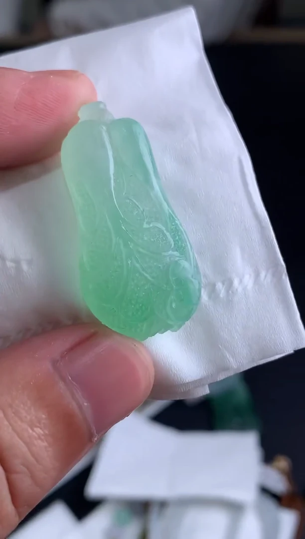 未镶嵌定制翡翠一***秋翡翠