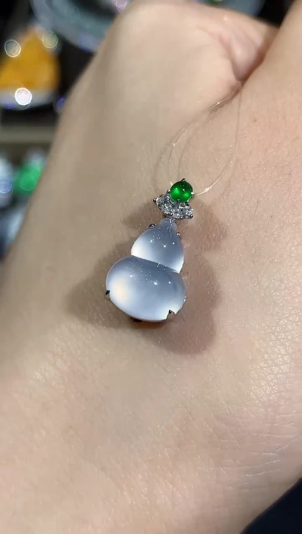 吊坠(不含链)18K金镶嵌翡翠C50 定制款