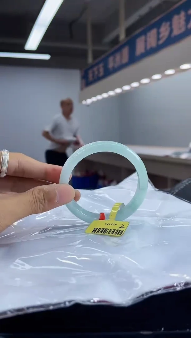 未镶嵌手镯翡翠手镯16