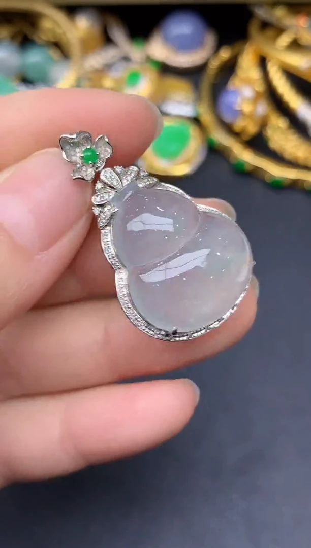 颈饰18K金镶嵌翡翠384-雪姐翡翠天天见