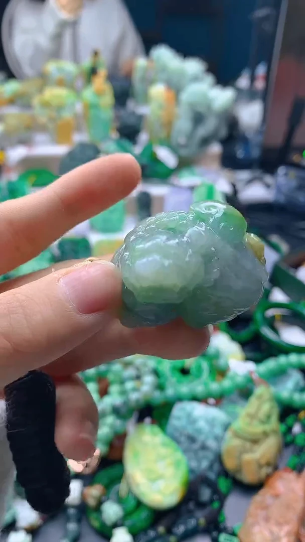 颈饰未镶嵌翡翠天然缅甸a货翡翠