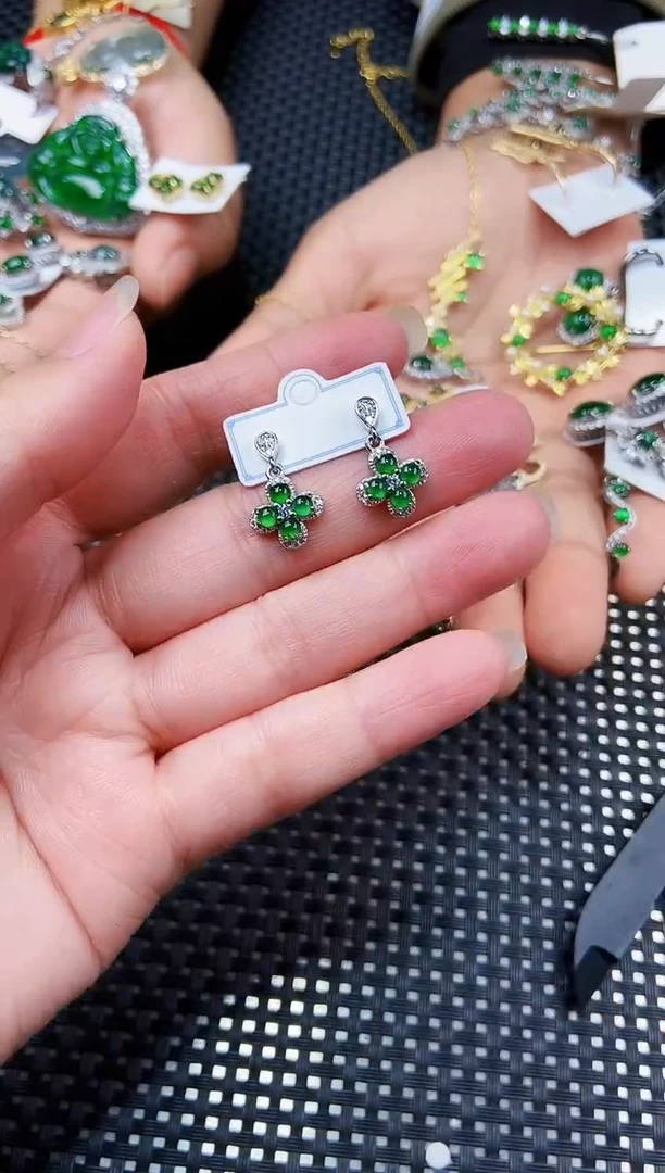 【闪购商品】翡翠耳饰未镶嵌111111111