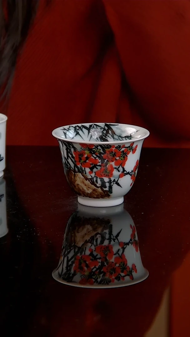 李华手绘釉中五彩梅兰竹菊大铃铛杯