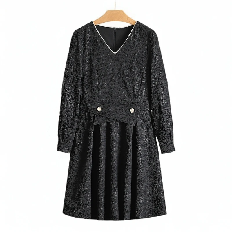 伍莎服饰云仓【利】文艺风气质显瘦V领连衣裙春装新款