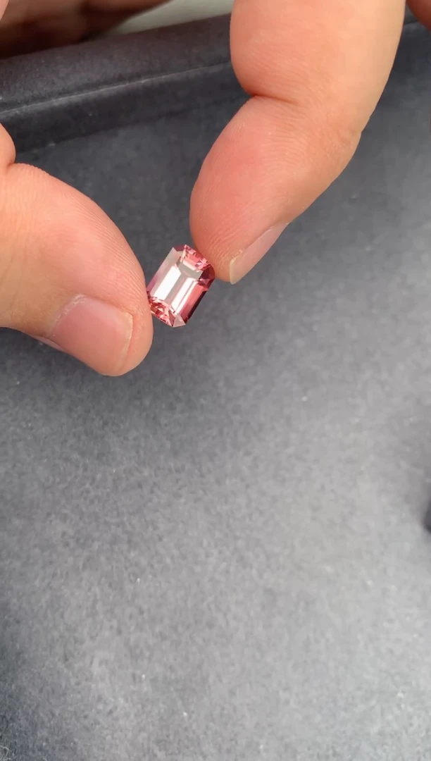 未镶嵌裸石碧玺3.01ct粉碧玺AC