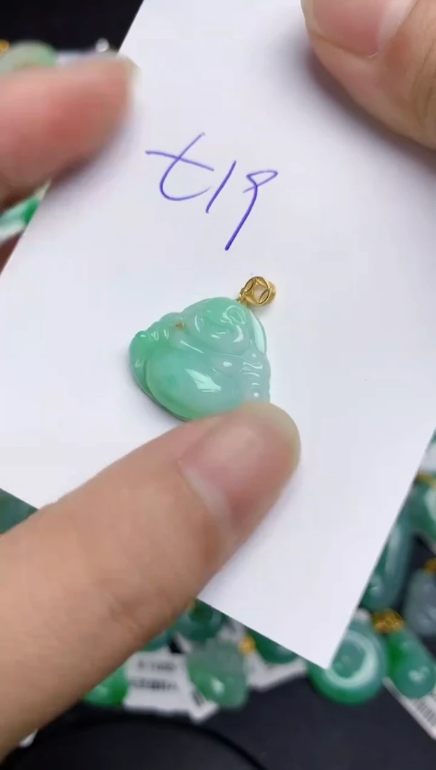 翡翠未镶嵌颈饰11111111