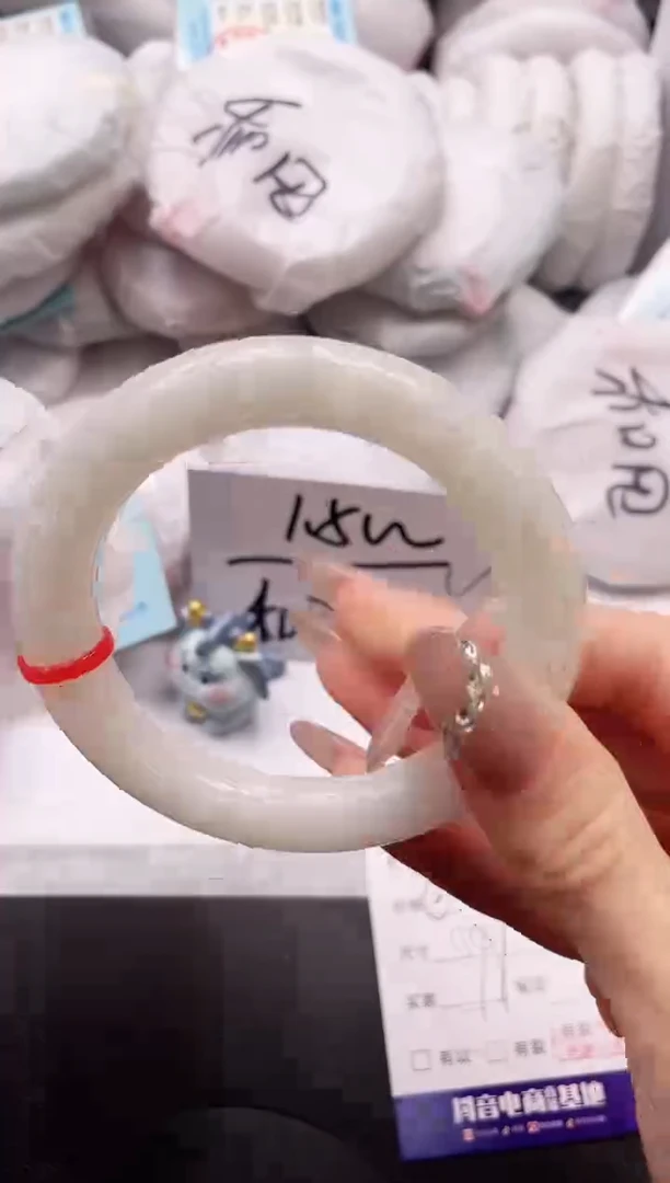 【闪购商品】和田玉手镯未镶嵌4K104-57