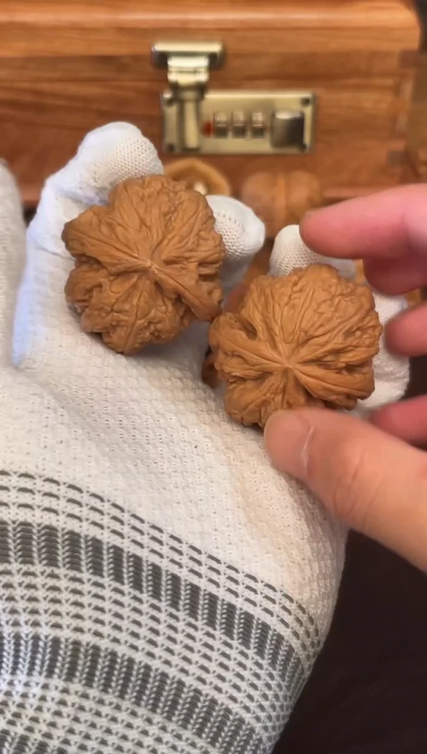 吊坠文玩核桃粗筋41