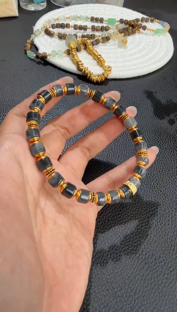 颈饰未镶嵌翡翠峰****7880+200