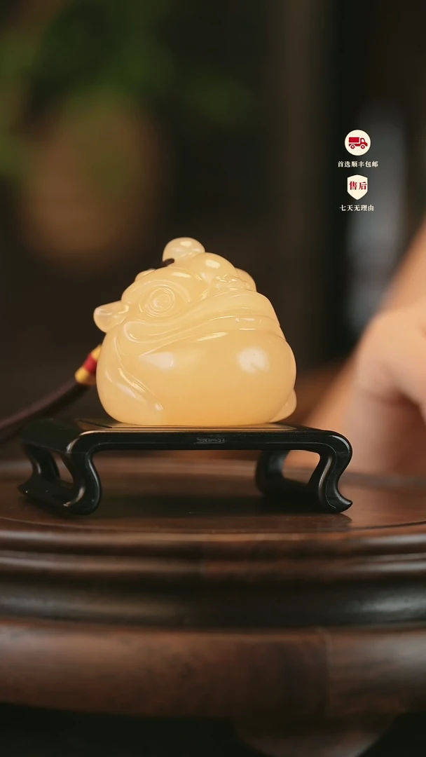 云南石金田黄大嘴金蟾手把件摆件