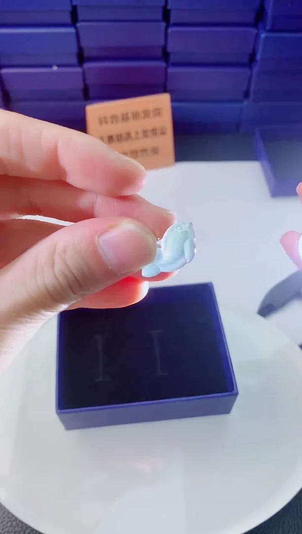 翡翠未镶嵌颈饰1111111111