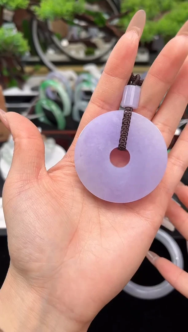 颈饰未镶嵌翡翠吊坠