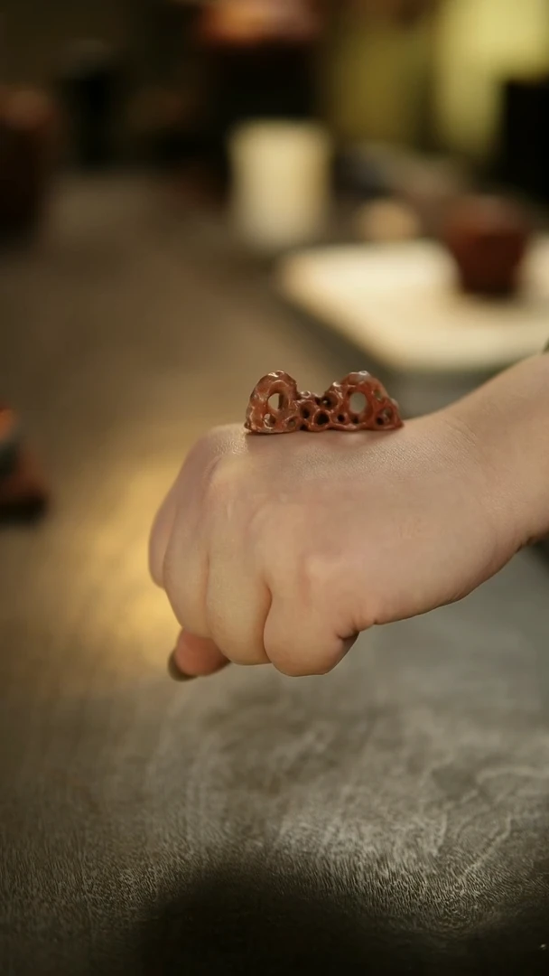 阿眠       天然太湖石盖置摆件