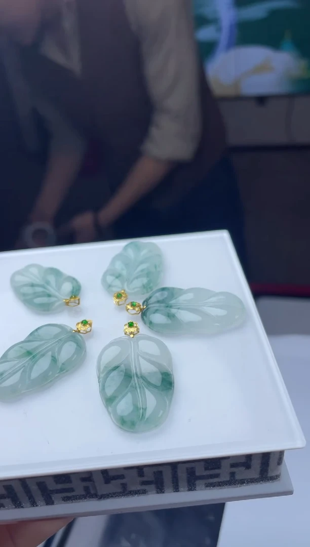 【石头说】严选-天然A货翡翠-叶子-多样性发一件-XJGJ20