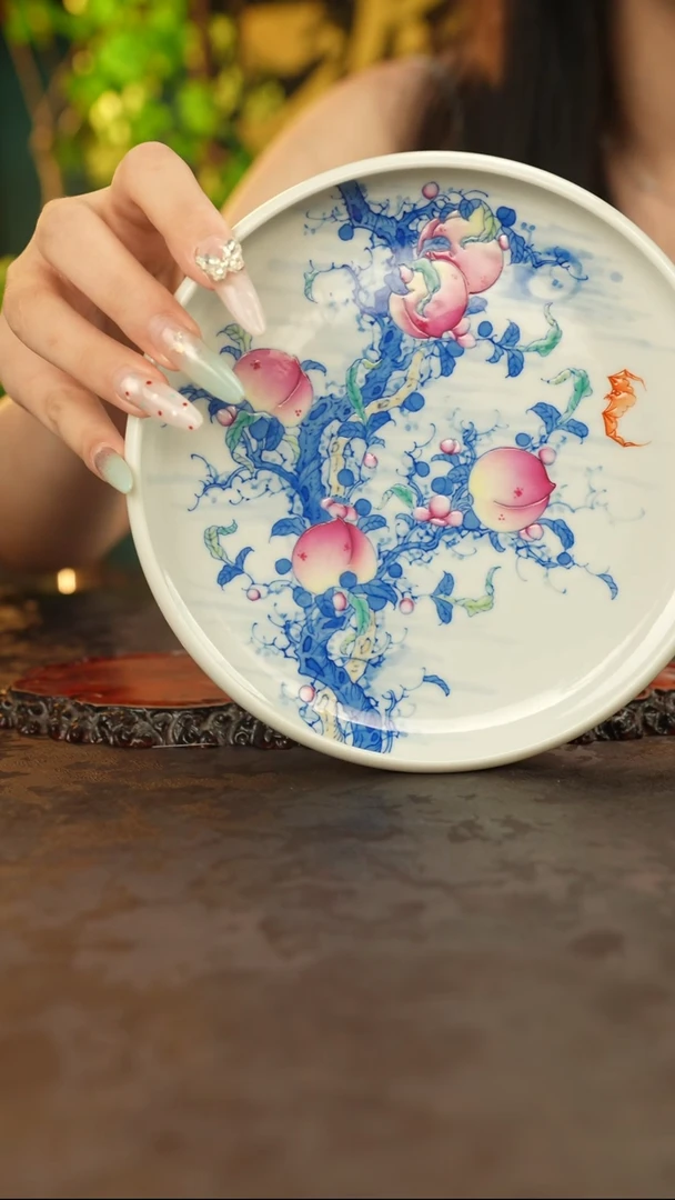 青花手绘桃子壶承