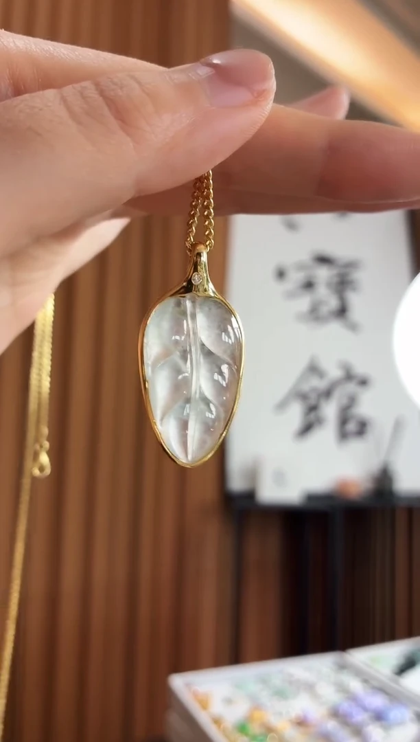 吊坠(不含链)18K金镶嵌翡翠吊坠