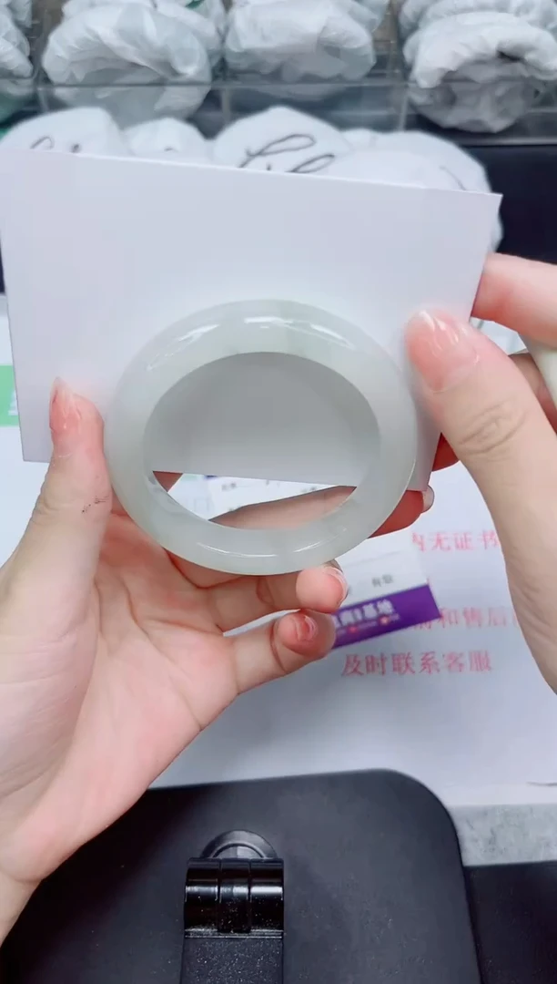 石英质玉手镯未镶嵌230-52