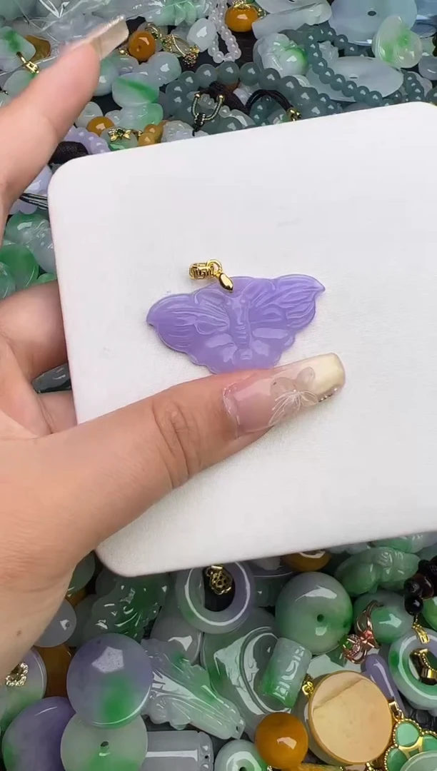 翡翠未镶嵌颈饰天然缅甸翡翠吊坠