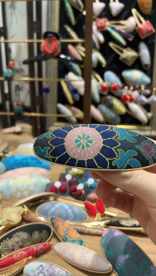 【闪购商品】【一物一拍专车】大小团纹大号弹簧夹