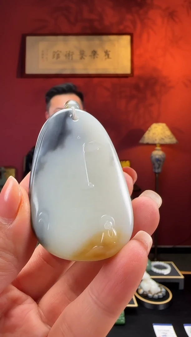 未镶嵌和田玉挂件若羌楼兰三彩俏色悟道