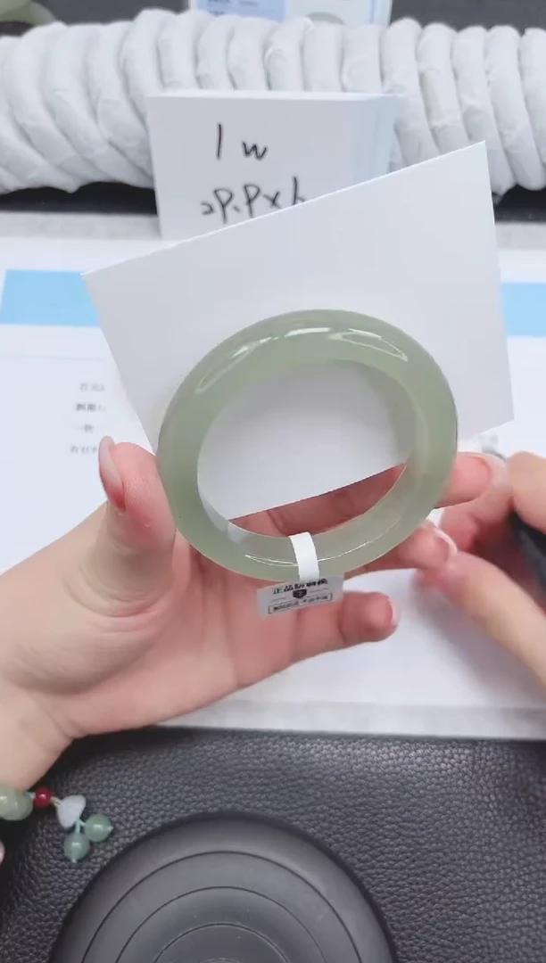 未镶嵌手镯石英质玉156-54.9