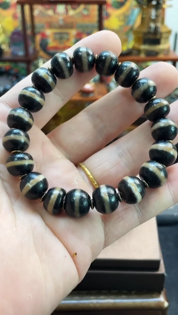 未镶嵌药师一线颜色图案多样随机发一条玛瑙/玉髓手串