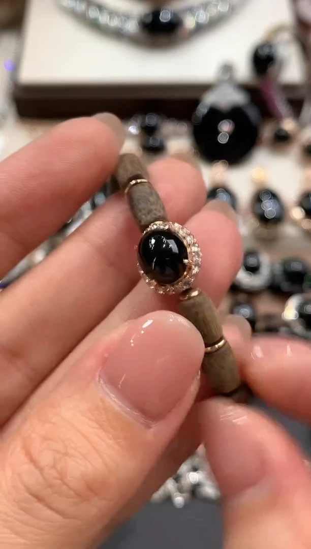 18K金镶嵌手链翡翠q35