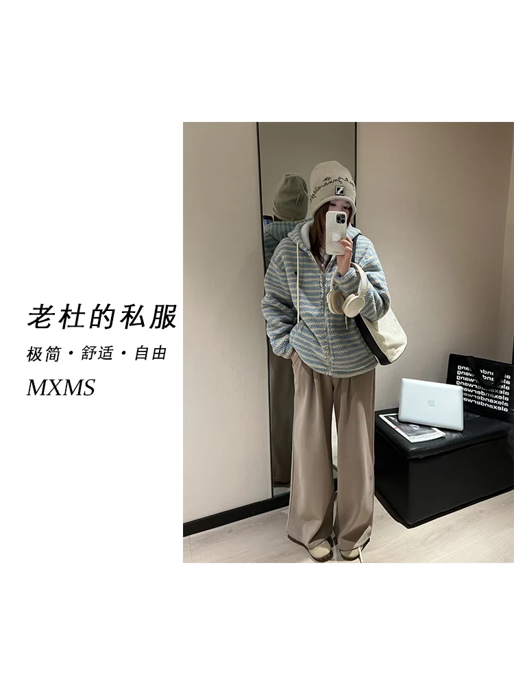 （麦欢尼）XJ-5858“毛绒绒”韩系休闲加厚运动条纹撞色连帽外套