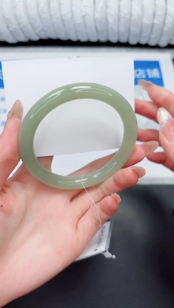 未镶嵌手镯石英质玉20-64.3DY