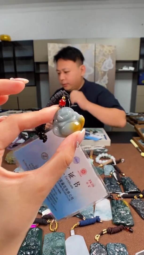 颈饰未镶嵌翡翠多样性发其一
