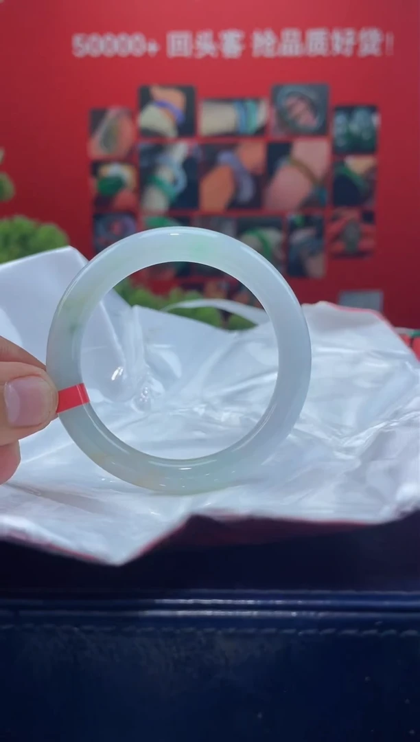 翡翠手镯未镶嵌手镯15