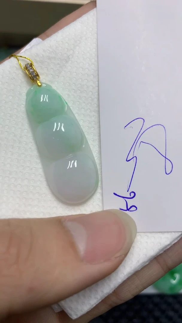 颈饰未镶嵌翡翠缅甸A货翡翠