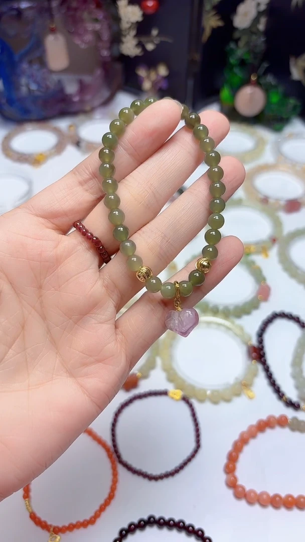 未镶嵌手链和田玉配屁桃