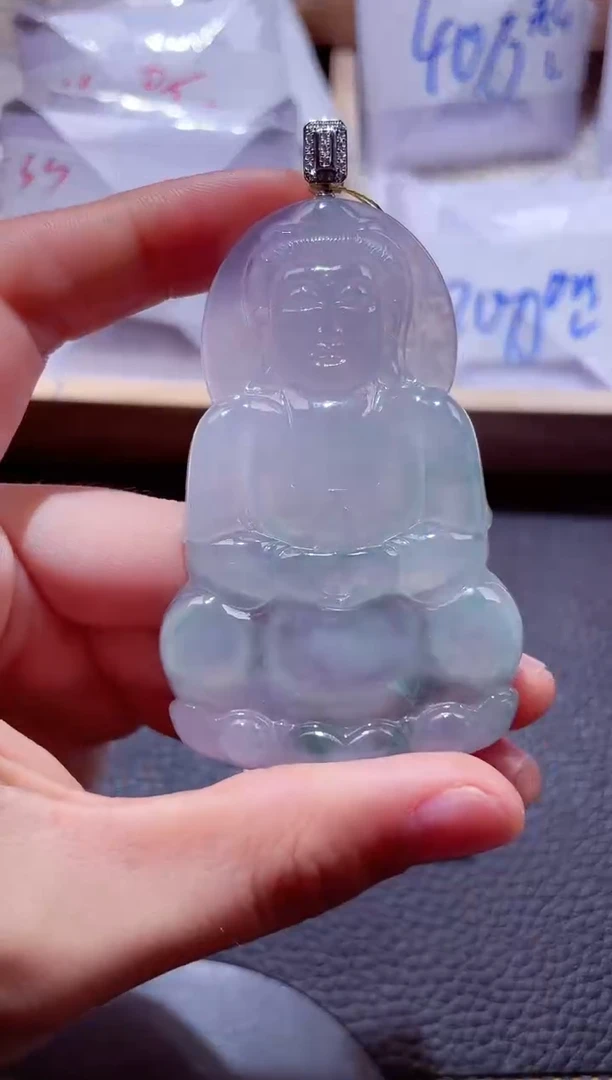 颈饰18K金镶嵌翡翠00007381