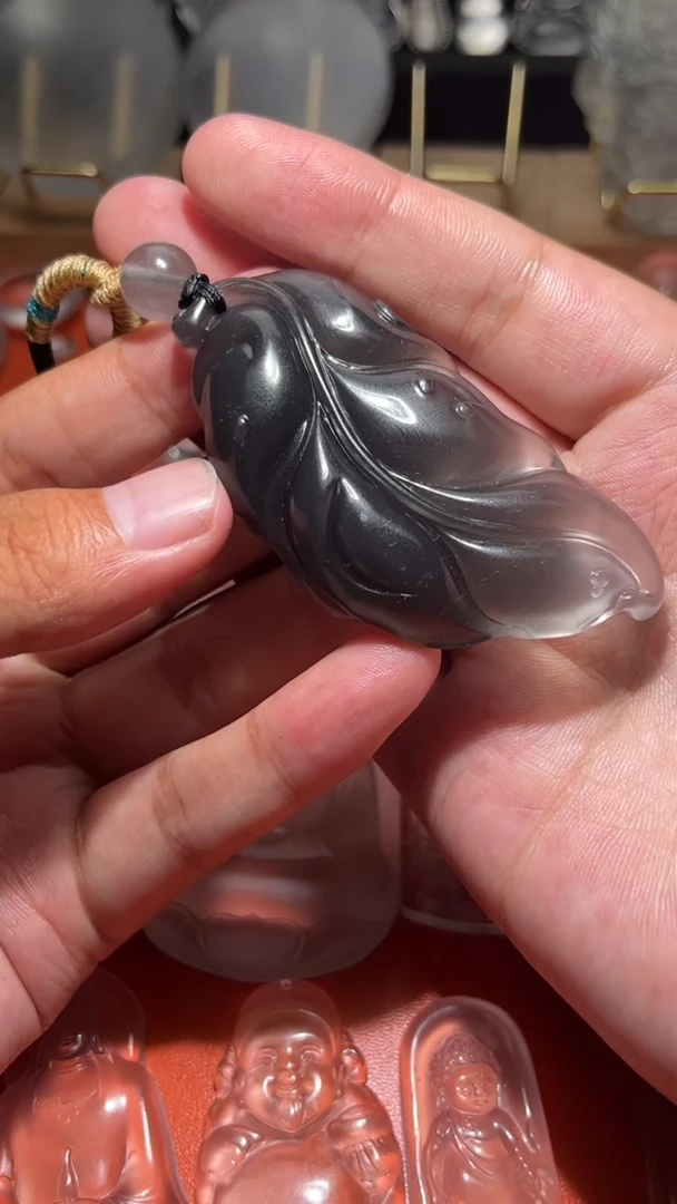 石英质玉未镶嵌颈饰抓****酒无