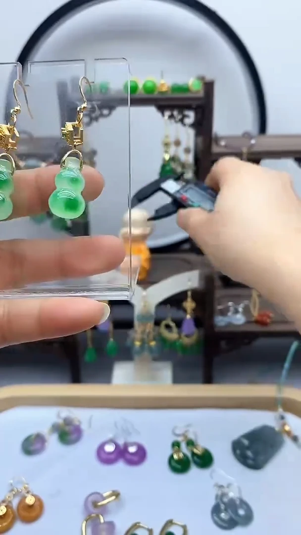 翡翠14K金镶嵌耳饰葫芦220